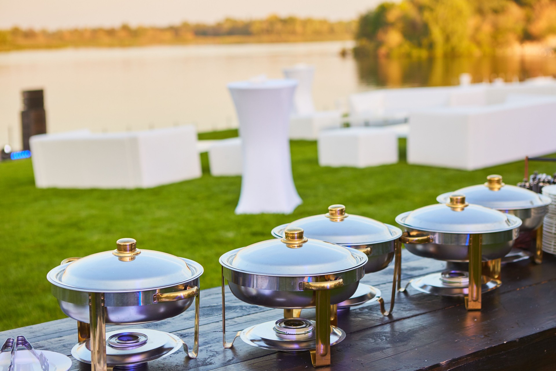 Le buffet de mariage de restauration prêt pour des événements